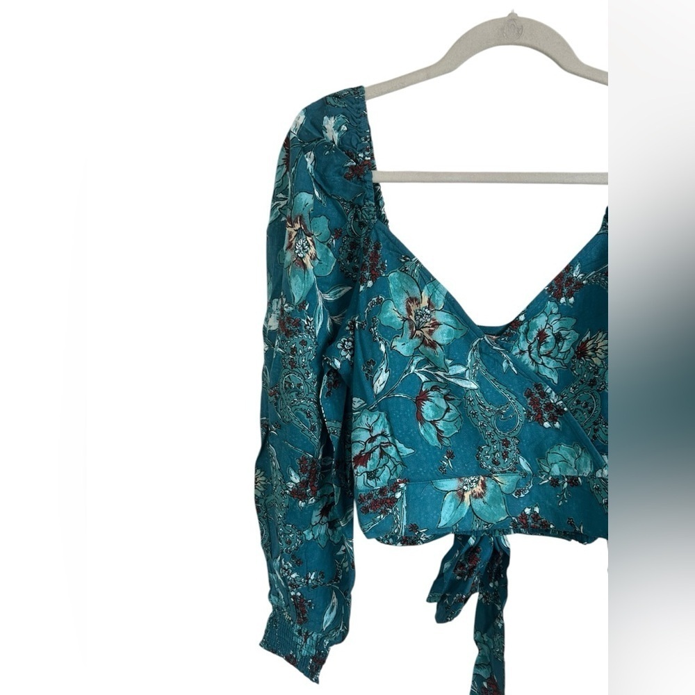 BOG Band of the Free SYBILLE Teal Floral Crossover Crop Top Womens Sz Large NWT - Picture 8 of 13